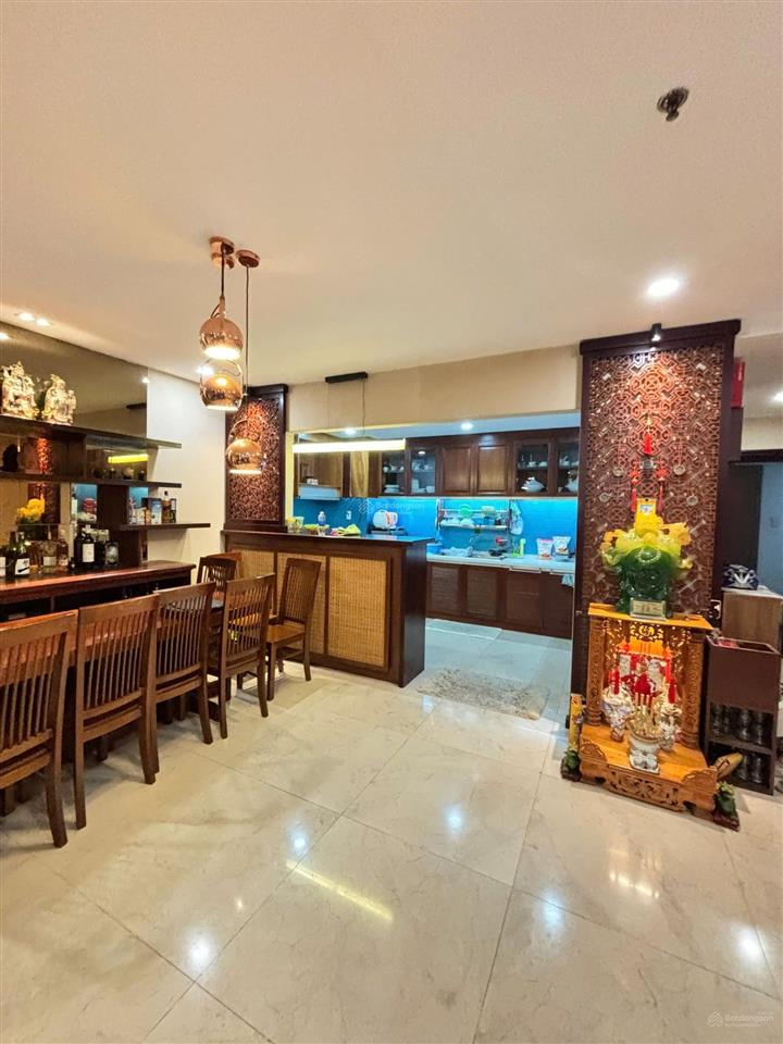 Bán gấp căn hộ giai việt, dt 115m2 thiết kế 3pn 2wc ở p5 q8. sổ hồng chính chủ. view đẹp thoáng mát