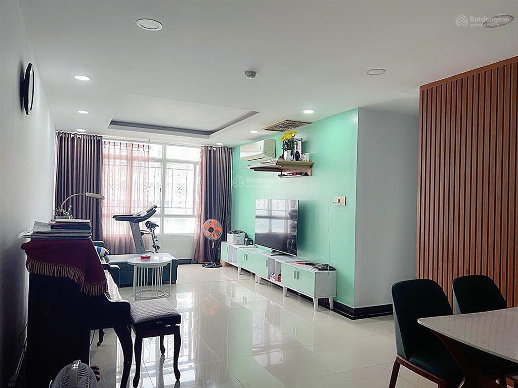 Bán gấp căn hộ giai việt, dt 115m2 thiết kế 3pn 2wc ở p5 q8. sổ hồng chính chủ. view đẹp thoáng mát
