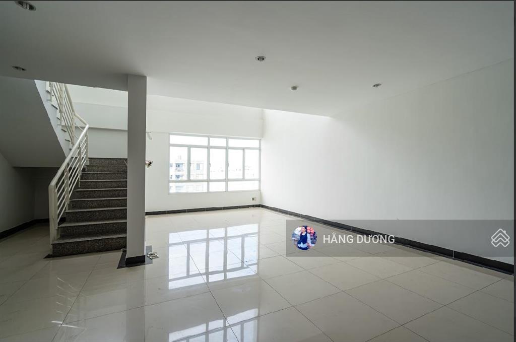 Bán căn hộ giai việt  duplex thông tầng  dt 230m2  sổ hồng lâu dài  vị trí trung tâm. giá tốt