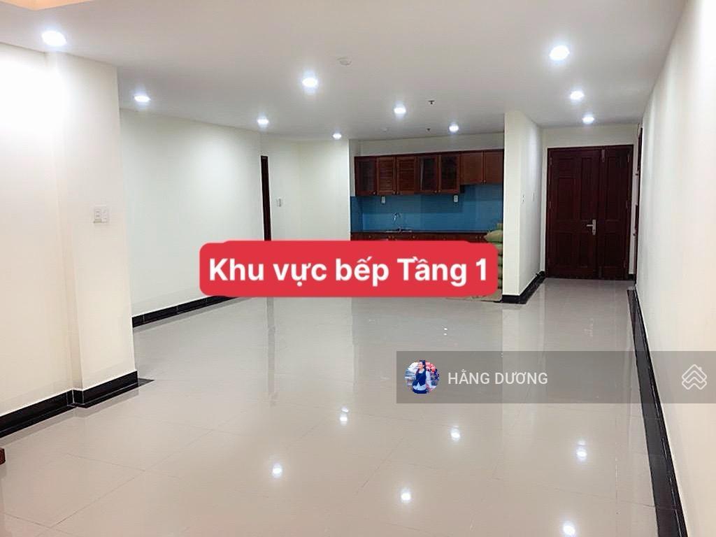 Bán căn hộ giai việt  duplex thông tầng  dt 230m2  sổ hồng lâu dài  vị trí trung tâm. giá tốt