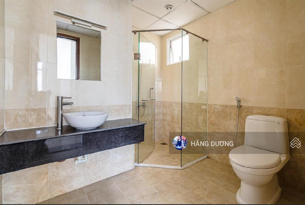 Bán căn hộ giai việt  duplex thông tầng  dt 230m2  sổ hồng lâu dài  vị trí trung tâm. giá tốt