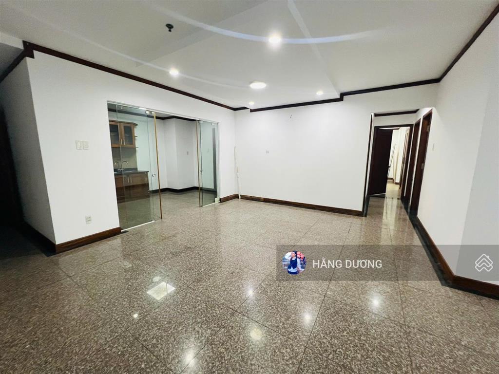 Chuyên bán căn hộ giai việt  góc 3pn 150m2  sổ hồng chính chủ  ngay central mall q8 view thoáng