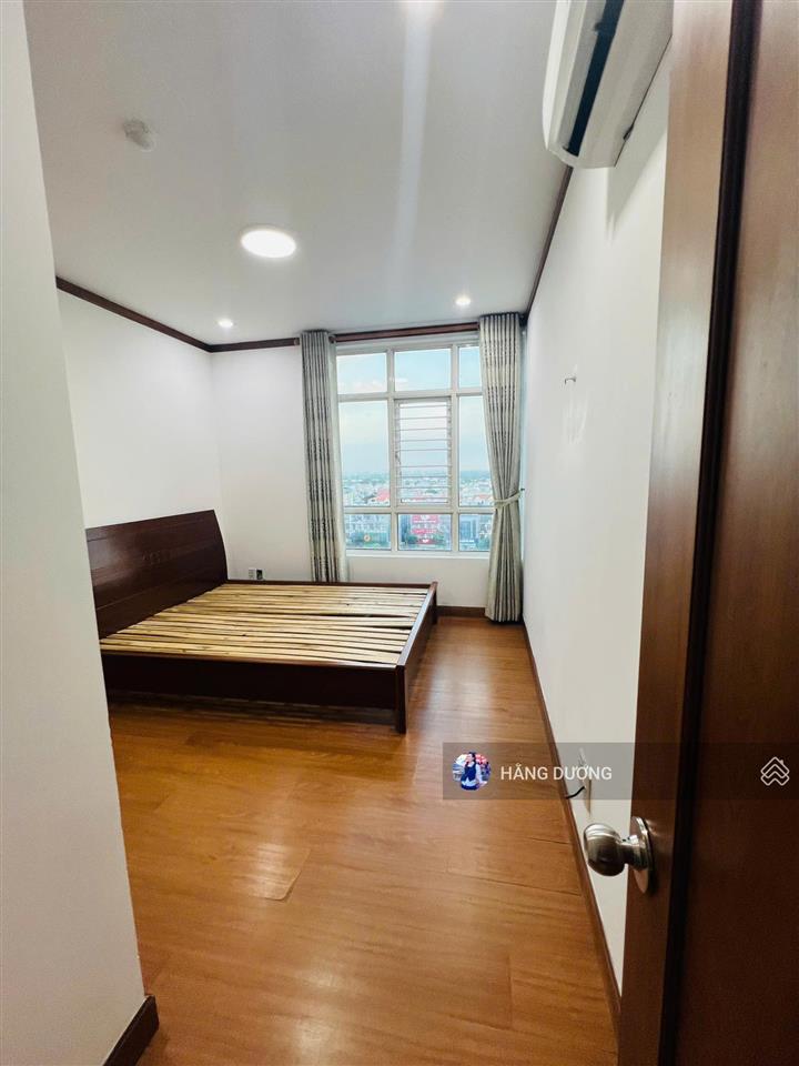 Chuyên bán căn hộ giai việt  góc 3pn 150m2  sổ hồng chính chủ  ngay central mall q8 view thoáng