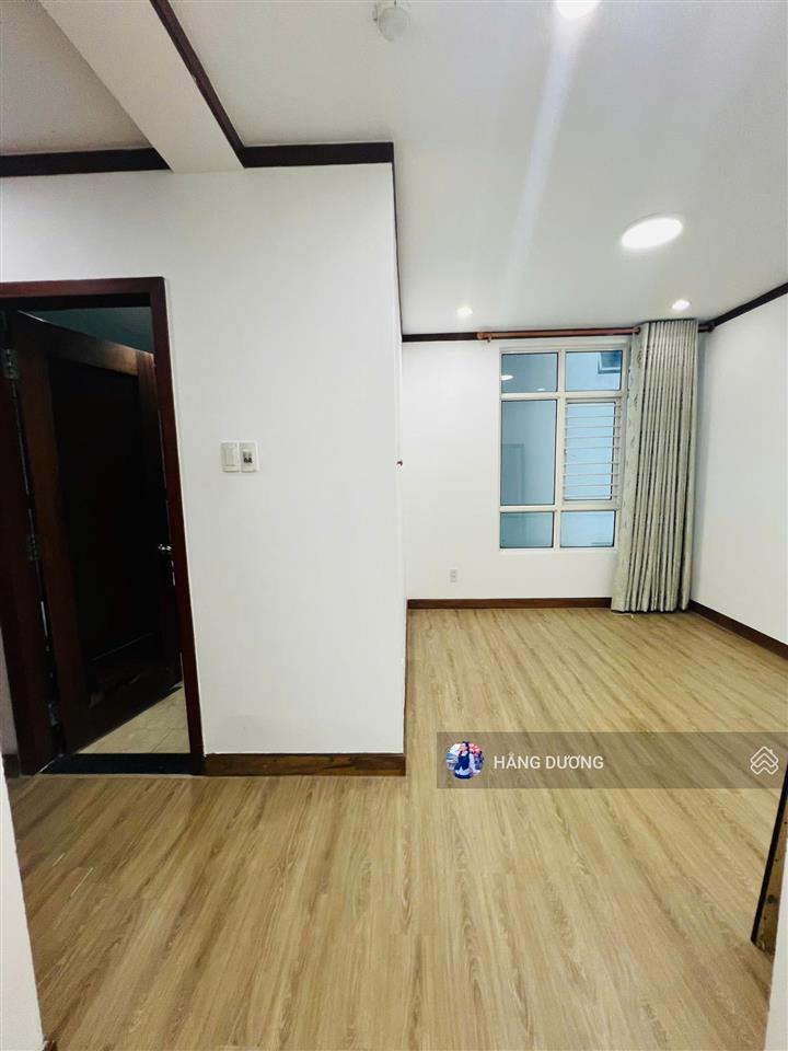 Chuyên bán căn hộ giai việt  góc 3pn 150m2  sổ hồng chính chủ  ngay central mall q8 view thoáng