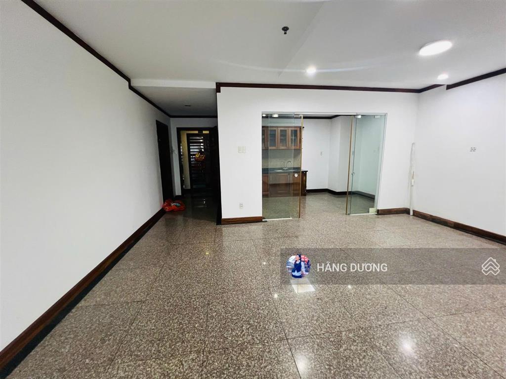 Chuyên bán căn hộ giai việt  góc 3pn 150m2  sổ hồng chính chủ  ngay central mall q8 view thoáng