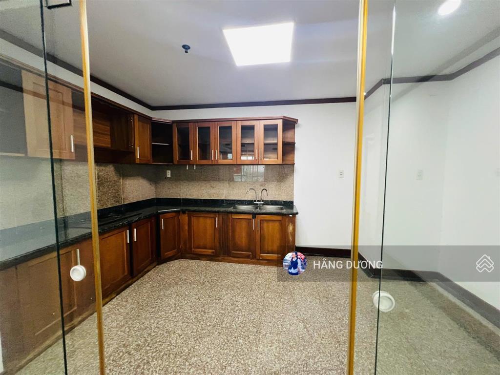 Chuyên bán căn hộ giai việt  góc 3pn 150m2  sổ hồng chính chủ  ngay central mall q8 view thoáng