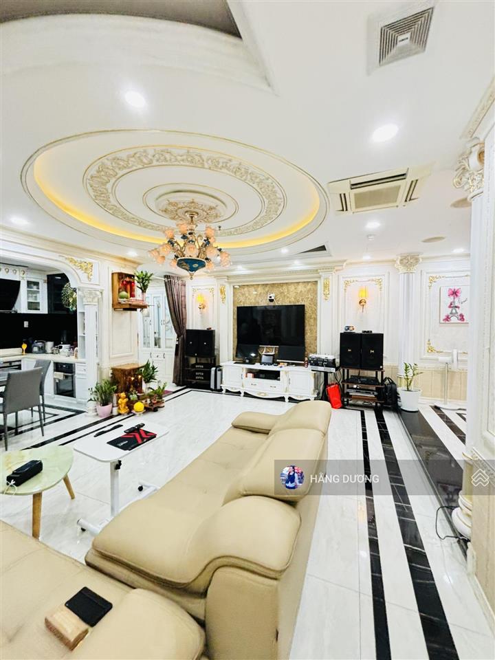 Cần bán một số căn hộ giai việt 3pn  dt 150m2 sổ hồng chính chủ. nhà đẹp thoáng. giá thương lượng