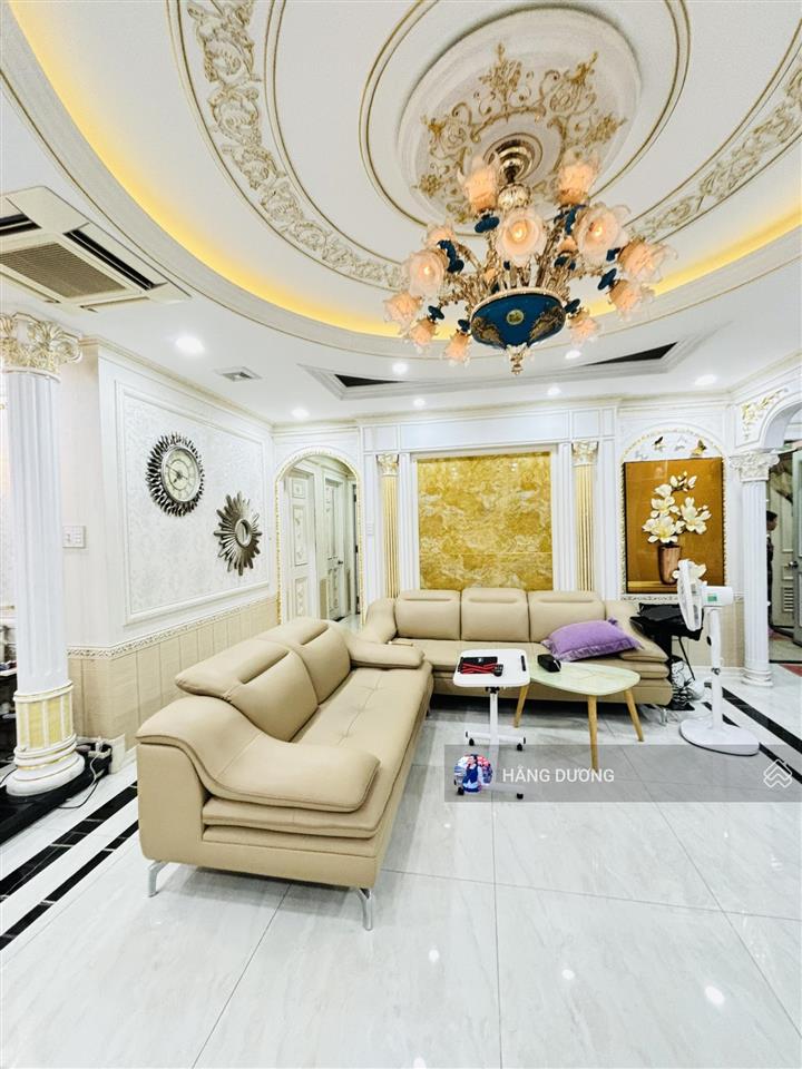 Cần bán một số căn hộ giai việt 3pn  dt 150m2 sổ hồng chính chủ. nhà đẹp thoáng. giá thương lượng