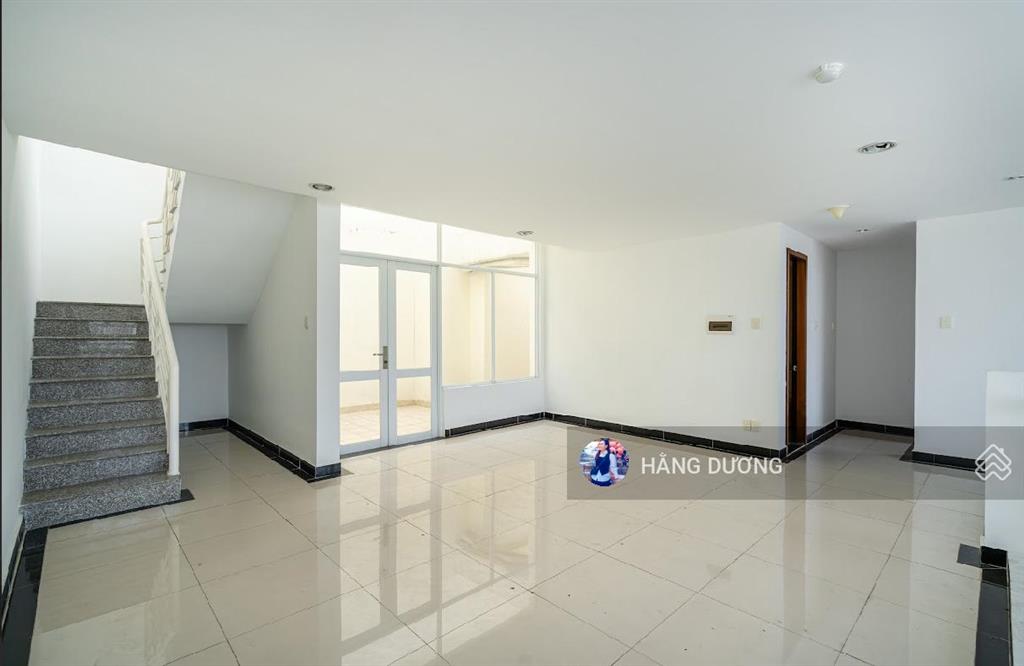 Bán penhouse chung cư cao cấp giai việt  mt tạ quang bửu tttm central mall  sổ hồng chính chủ