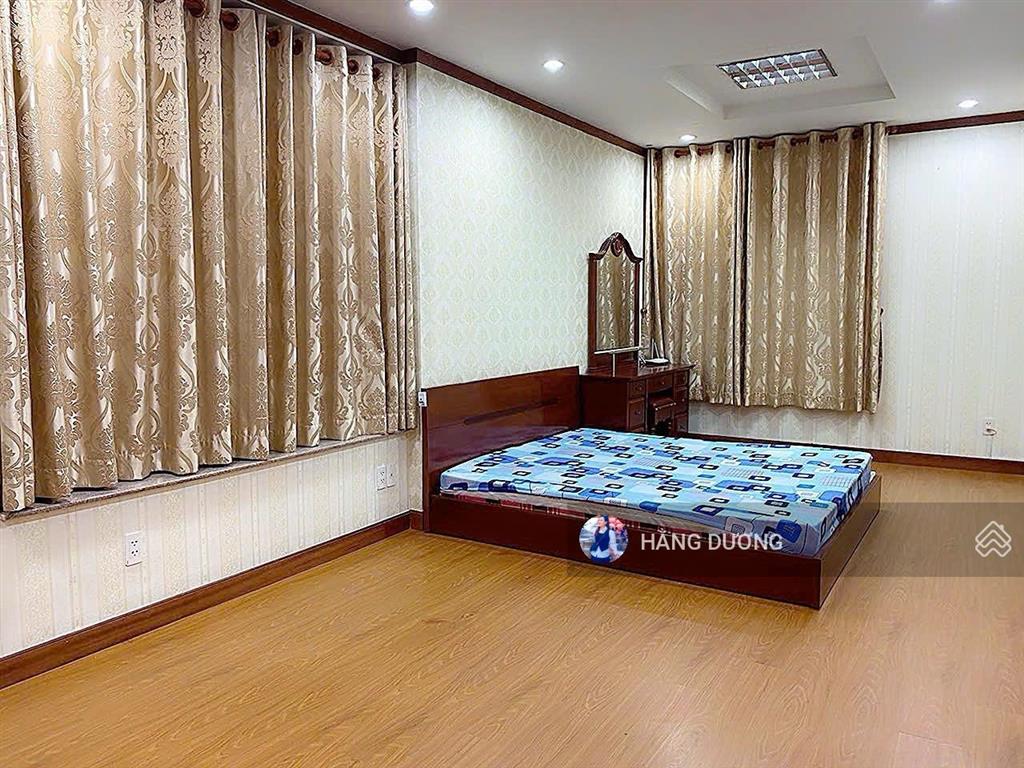 Bán căn hộ quốc cường giai việt  2pn 2wc 115m2  sổ hồng chính chủ. giá tốt/ có tttm central mall