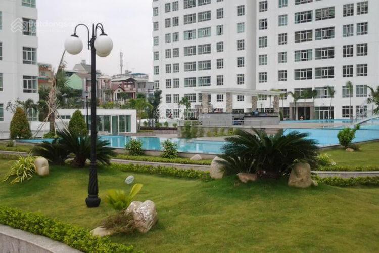 Giỏ hàng ch giai việt trống hoặc full nt cho thuê. 3pn dt lớn 150m2 giá 15tr, view đẹp thoáng mát