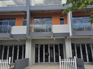 Bán căn nhà thô gói 8 đường nội bộ rộng 13m gần bồn hoa công viên giá 5 tỷ 850