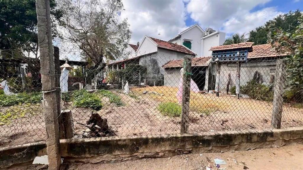 Chính chủ bán lô đất hiền lương xã vạn ninh cách biển chỉ 5' chỉ 680 triệu sổ đỏ công chứng ngay