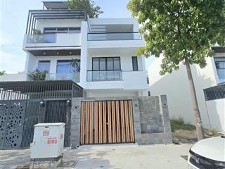 Bán nhà mỹ gia gói 7 đầy đủ nội thất mới đối diện sân bóng chỉ 7,9 tỷ