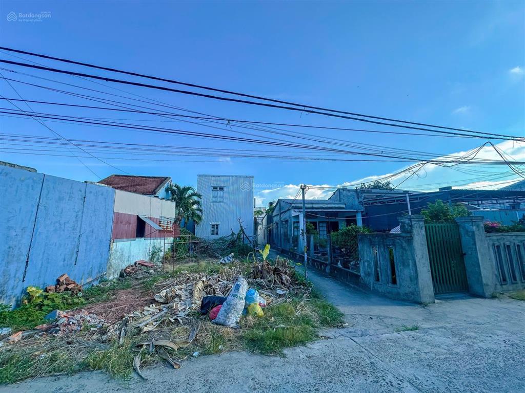 Bê tông rộng 3  4m gần trần hưng đạo, trần thủ độ và fpt.  ngay zalo 24/7