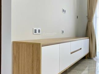 Bán căn hộ 2pn m8 midtown, giá 8,2 tỷ.  0909 209 ***
