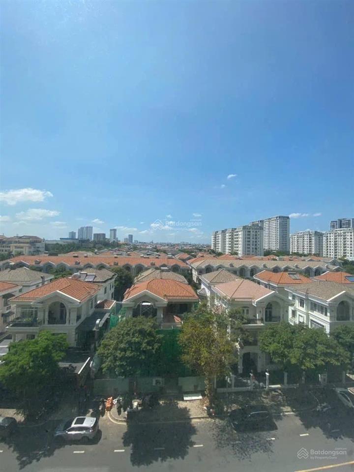 Midtown m8 view biệt thự đẹp  hướng đông nam | 80m² | giá 9.9 tỷ. 0909 209 *** thảo