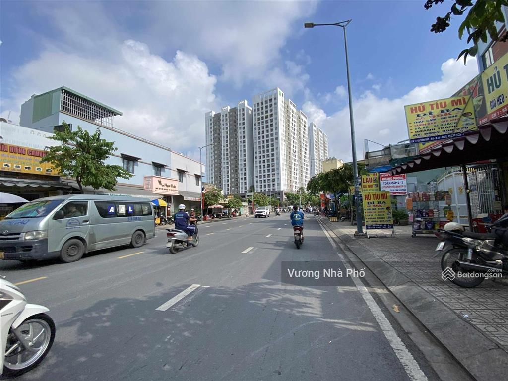Mt trần thị báo  tô hiệu 4.4x16.5m(hậu 5m) đất 9.5 tỷ