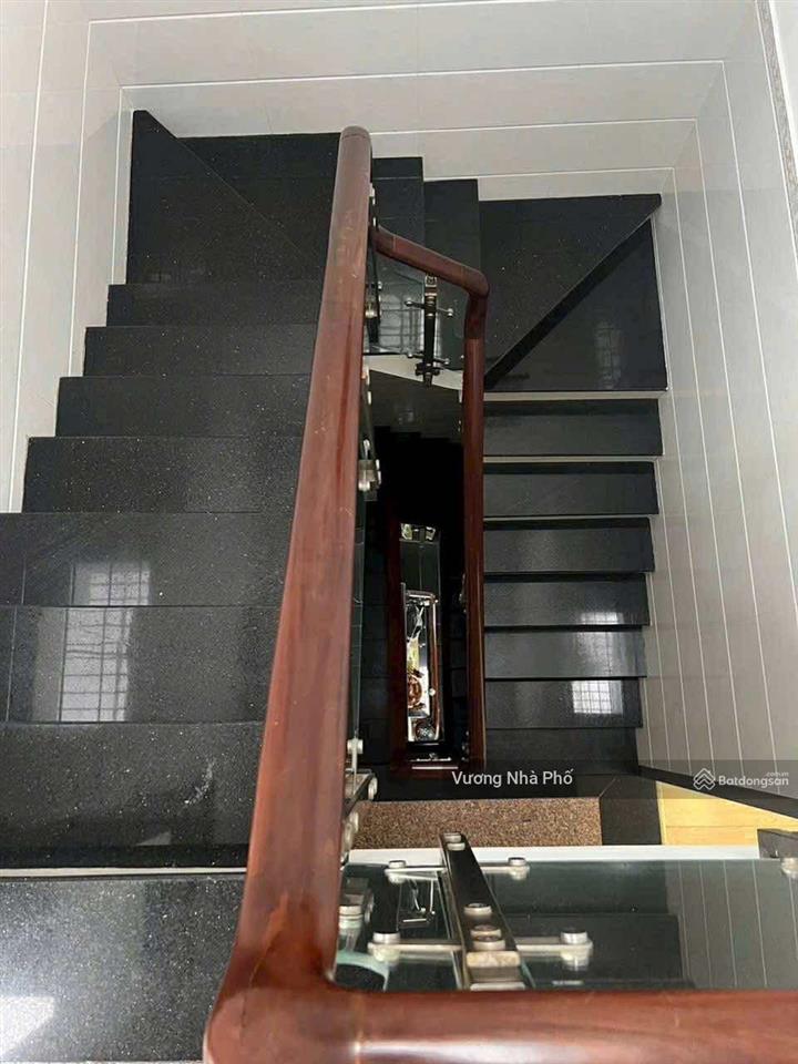 Đường 12m tân hòa đông 4x17m 3 lầu st 9.3 tỳ sát phan anh