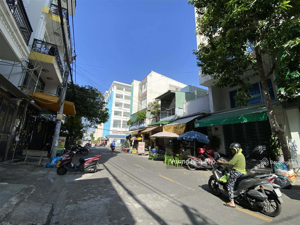 Mt lê quốc trinh 4x7m 1 lầu đúc 5.85 tỷ ngay trường gtvt3