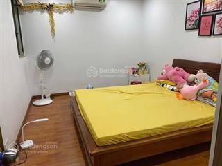 Bán căn hộ 2 ngủ 1vs, nội thất như hình sổ đỏ, giá hơn 3 tỷ  em định 0705 545 ***