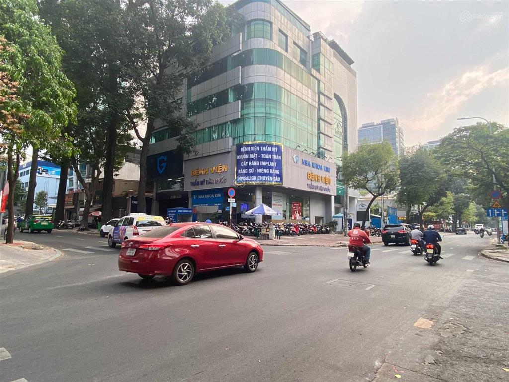 Cho thuê 2 mặt tiền 31 nguyễn đình chiểu và mạc đĩnh chi, q1, dt 25x20m, 1 hầm 7 lầu, dtsd 1500m2