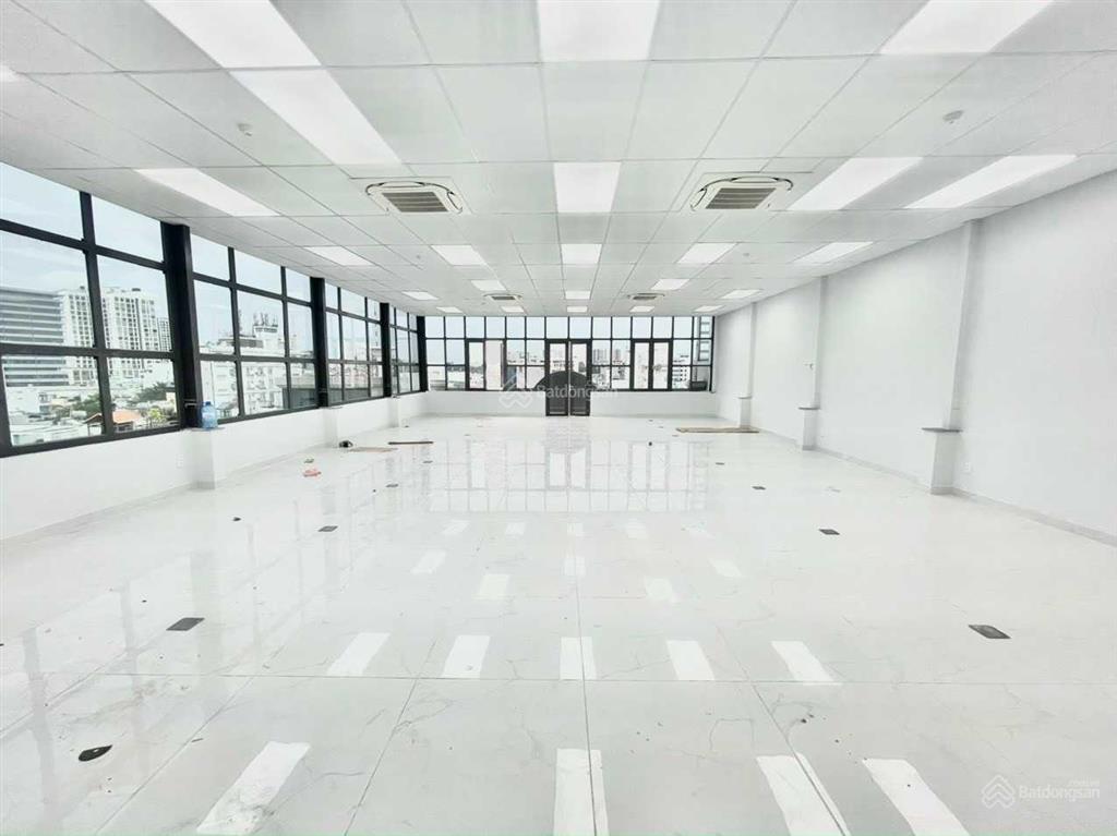 Cho thuê tòa mặt tiền số 26 trần cao vân, quận 3, dt 20x32m, 2 hầm 1 trệt 10 lầu, dtsd 2.300m2