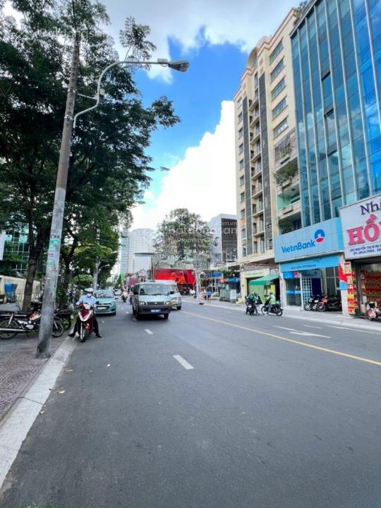 Cho thuê tòa nhà mặt tiền nguyễn thị minh khai, quận 1, dt 9x25m. 1 trệt 1 lửng 4 lầu. dtsd 700m2