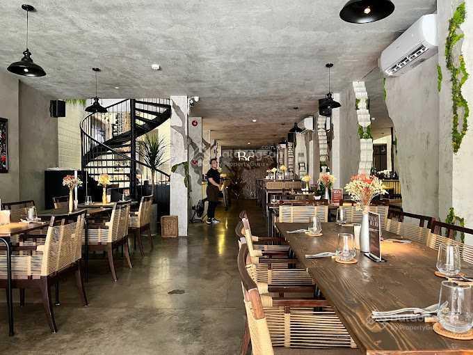 Cho thuê nhà mặt tiền nguyễn thị nghĩa, quận 1, dt 8x40m, 1 trệt, 2 lầu. dtsd 800m2