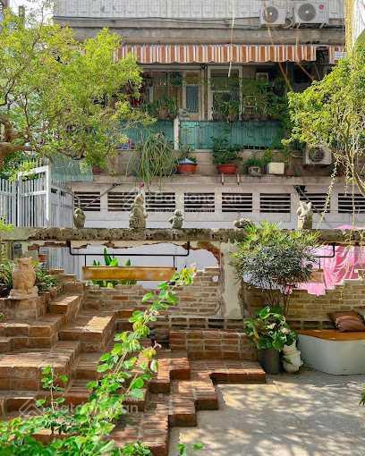 Cho thuê nhà mặt tiền phan kế bính, quận 1. dt 15x25m. 1 trệt, 2 lầu. dtsd 800m2
