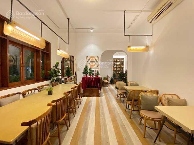 Cho thuê nhà mặt tiền phan kế bính, quận 1. dt 15x25m. 1 trệt, 2 lầu. dtsd 800m2