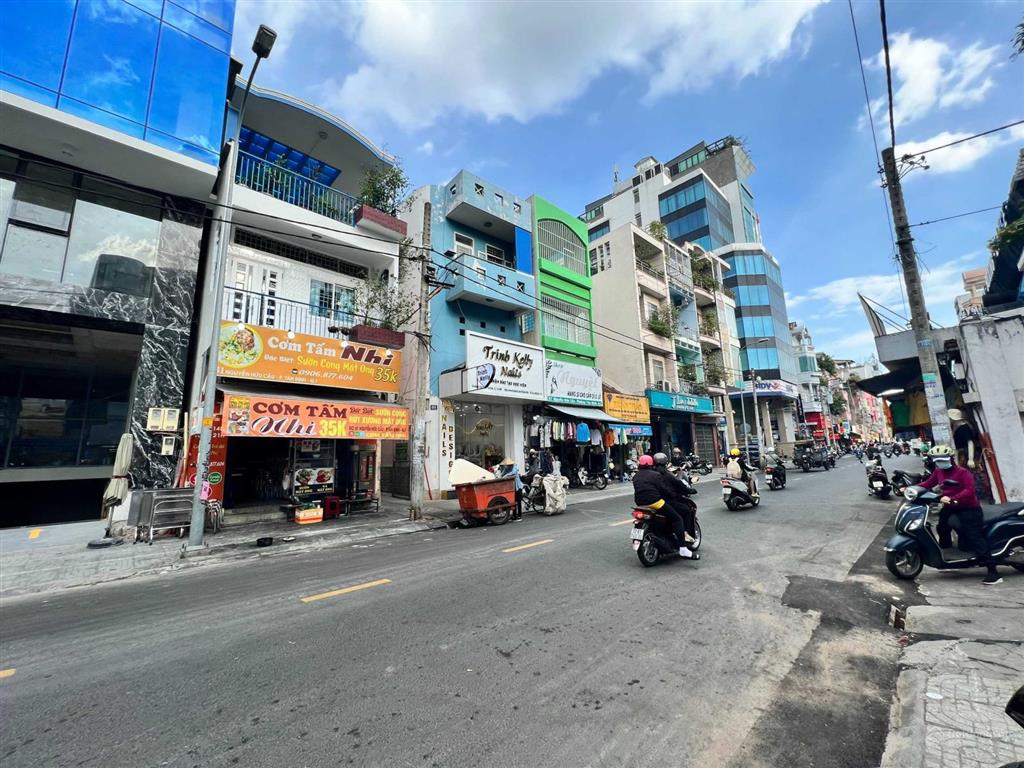 Cho thuê nhà mặt tiền nguyễn hữu cầu, quận 1. dt 15x20m. 1 trệt, 6 lầu. dtsd 1.800m2
