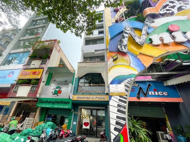 Cho thuê nhà mặt tiền số 1 cư xá đô thành, quận 3. dt 6x40m 1 hầm, 1 trệt, 5 lầu. dtsd 1.400m2