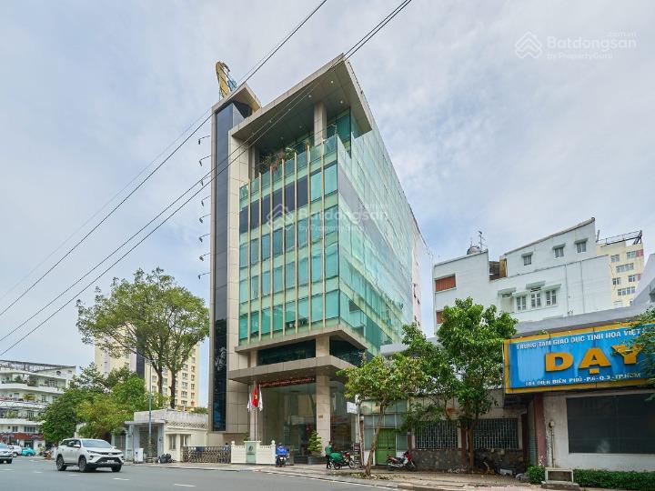 Cho thuê nhà mặt tiền trần quang diệu, quận 3. dt 8x35m. 1 hầm, 1 trệt, 7 lầu. dtsd 1.800m2