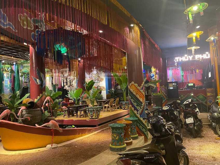 Cho thuê nhà mặt tiền sư thiện chiếu, quận 3. dt 10x40m. 1 trệt, 2 lầu. dtsd 1.200m2