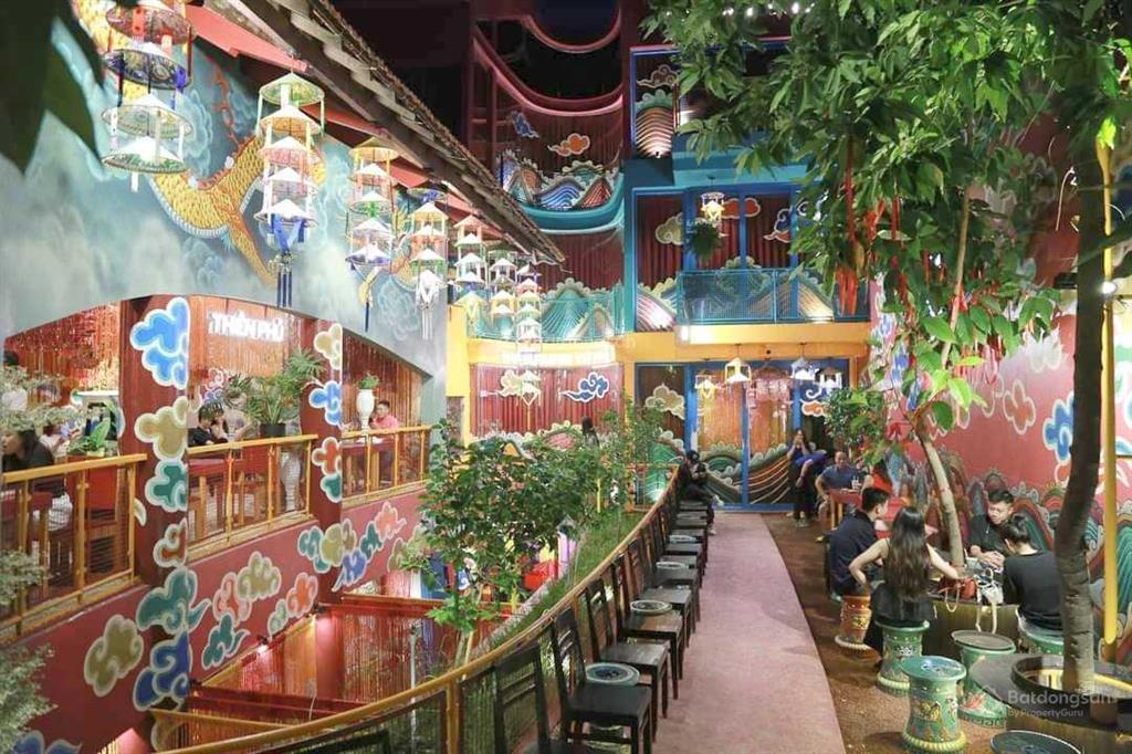 Cho thuê nhà mặt tiền sư thiện chiếu, quận 3. dt 10x40m. 1 trệt, 2 lầu. dtsd 1.200m2