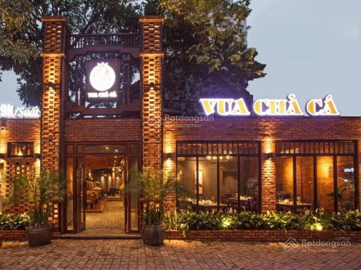 Cho thuê nhà mặt tiền nguyễn hiền, quận 3. dt 10x20m, 1 trệt. dtsd 400m2