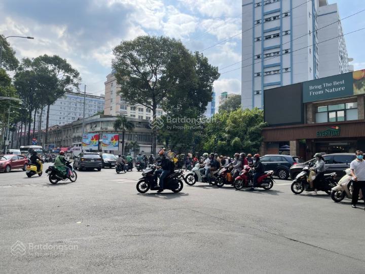 Cho thuê nhà mặt tiền phan liêm, quận 1. dt 15x30m, 1 trệt, 1 lầu. dtsd 900m2