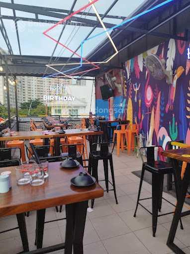Cho thuê nhà mặt tiền trần khắc chân, quận 1. dt 15x20m, 1 trệt, 2 lầu. dtsd 900m2