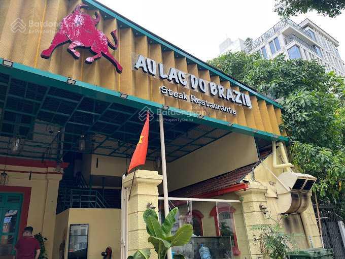 Cho thuê nhà mặt tiền trần quang diệu, quận 3. dt 20x30m. 1 trệt, 2 lầu. dtsd 1.600m2.