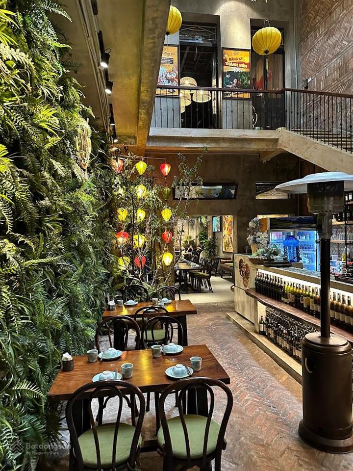 Cho thuê nhà mặt phố thảo điền, quận 2. dtsd 600m2, chính chủ tốt