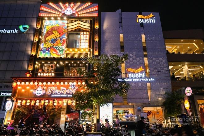 Cho thuê nhà nguyên căn phan xích long, phường 2, quận phú nhuận. dt 12x20m. trệt 4 lầu