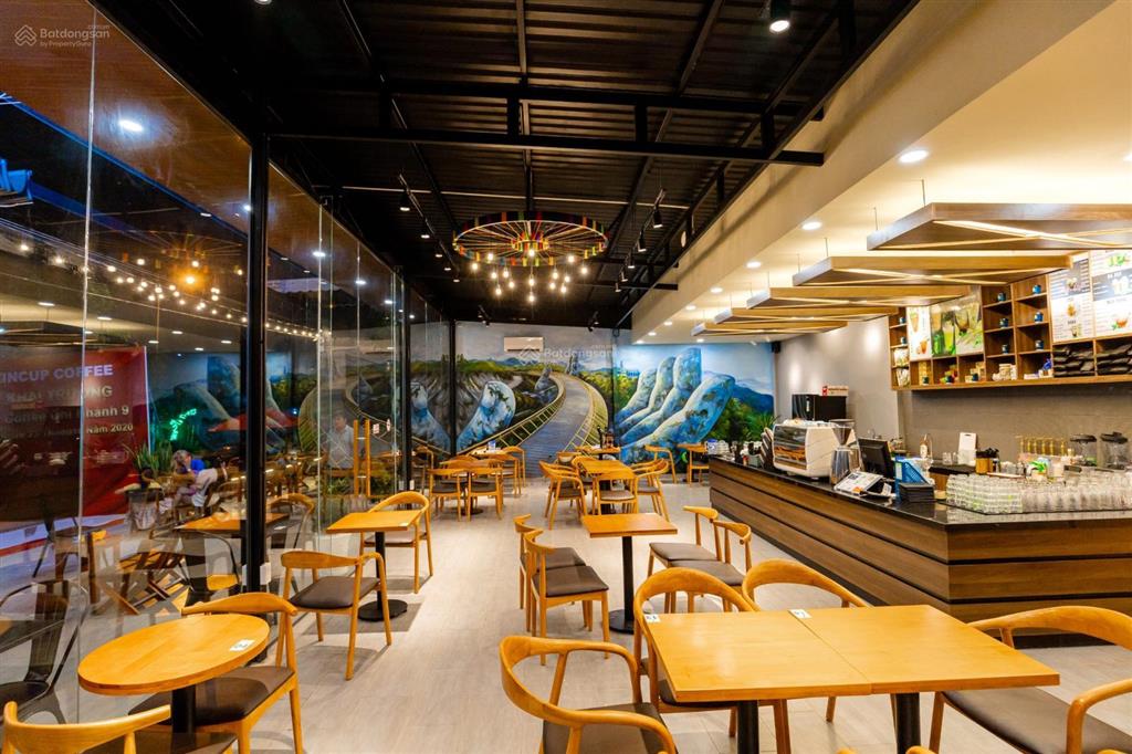 Cho thuê nhà mặt tiền nguyễn thị thập, phường bình thuận, quận 7. dt 8x20m. trệt