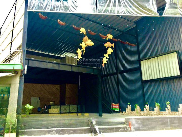 Cho thuê nhà mặt tiền lê công kiều, quận 1. dt 30x70m, 1 trệt, 1 lầu. dtsd 2.100m2