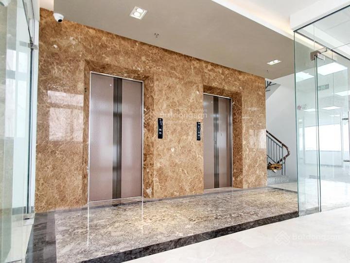 Cho thuê tòa nhà mặt tiền đường đề thám, quận 1. dt 8x20m. 1 hầm, 1 trệt, 6 lầu. dtsd 1.280m2