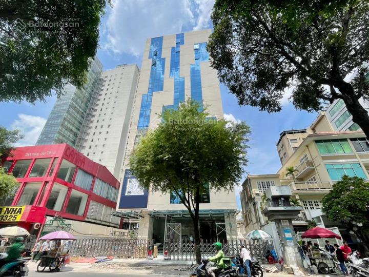 Cho thuê nhà mặt tiền hai bà trưng, lk quận 1. dt 20x50m, 1 hầm 1 trệt, 12 lầu. dtsd 13.000m2