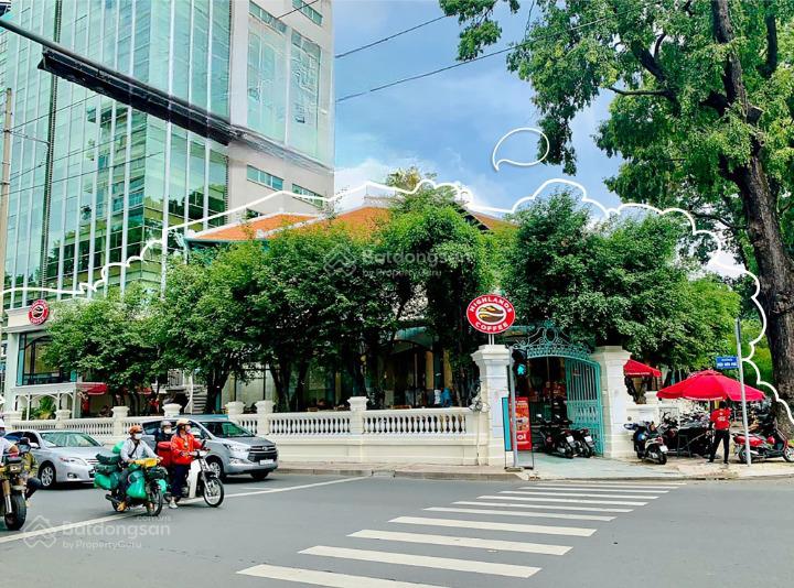 Cho thuê nhà mặt tiền trường sa, quận 3. dt 25x40m. 1 trệt, 1 lầu. dtsd 2.000m2