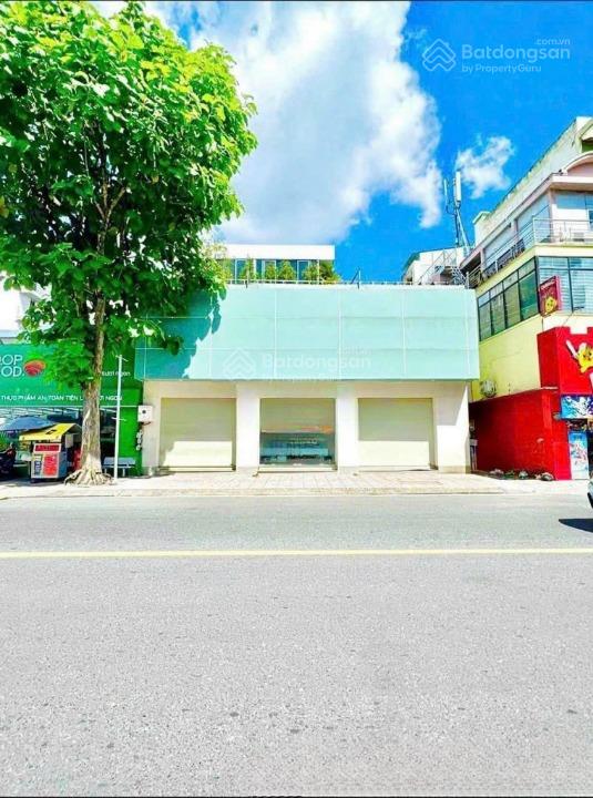 Cho thuê nhà mặt tiền kỳ đồng, quận 3. dt 25x90m. 1 trệt, 2 lầu. dtsd 3.000m2