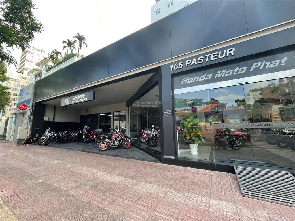 Cho thuê góc 2mt đường pasteur, phường 6, quận 3. dt 17x20m. 1 trệt