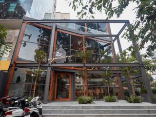Cho thuê 19 phạm ngọc thạch, quận 3. dt 15x27m. trệt 1 lầu. dtsd 810m2